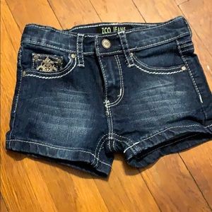 2t NWOT Jean shorts